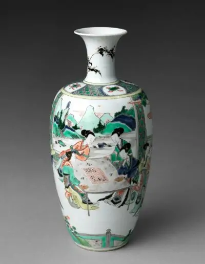 Vase avec des femmes appréciant les activités savantes, Début du XVIIIe siècle. Dynastie Qing (1644–1911), période Kangxi (1662–1722)
