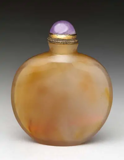 Bouteille à priser en agate, Fin du XVIIIe siècle. Dynastie Qing (1644-1911)