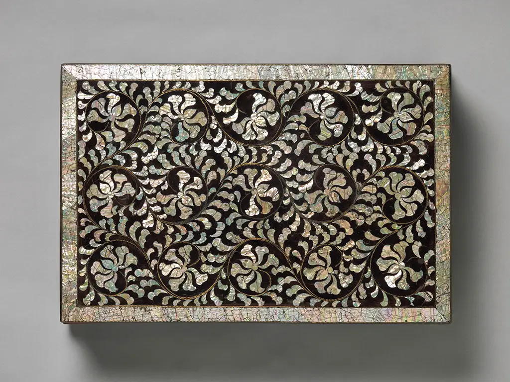 Coffret à papeterie décoré de rinceaux de pivoines_2