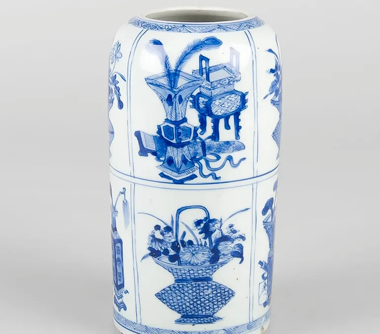 Vase Dynastie Qing bleu sous couverte
